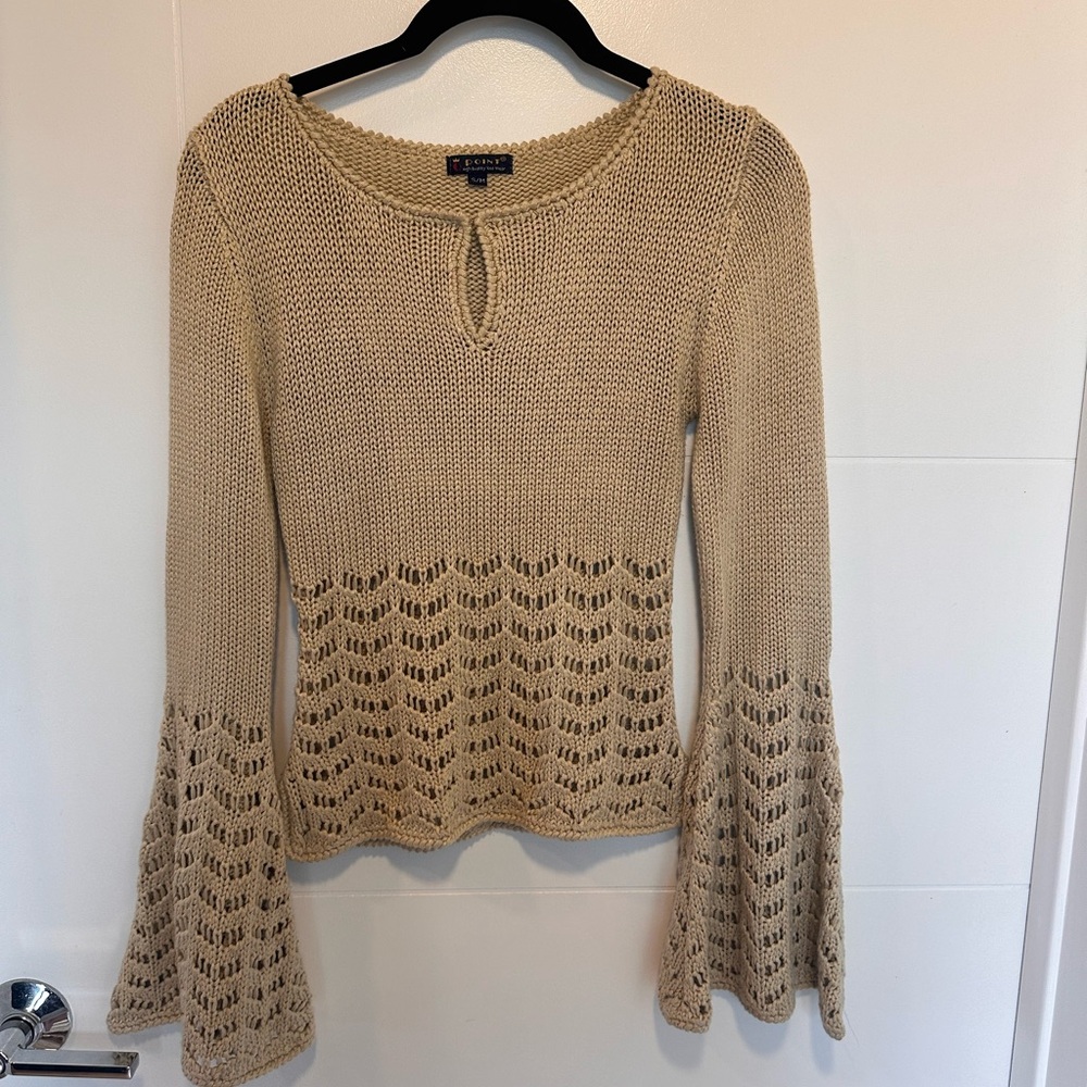 Q point knit wear sweater